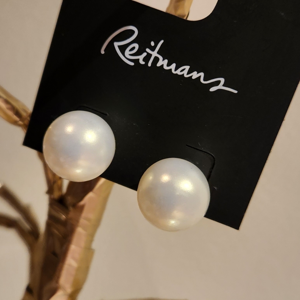 EARRING